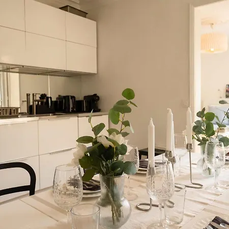 Bright Montparnasse With Balcony Apartment Paris