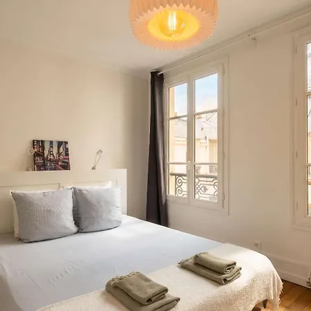 Bright Montparnasse With Balcony Paris