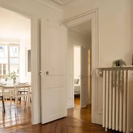 Bright Montparnasse With Balcony Apartment *